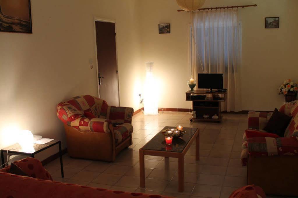 Villa Yiangos House à Neo Chorio Extérieur photo